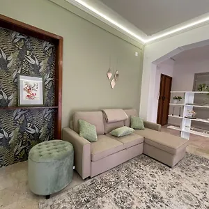 Bed & Breakfast Domus Flora